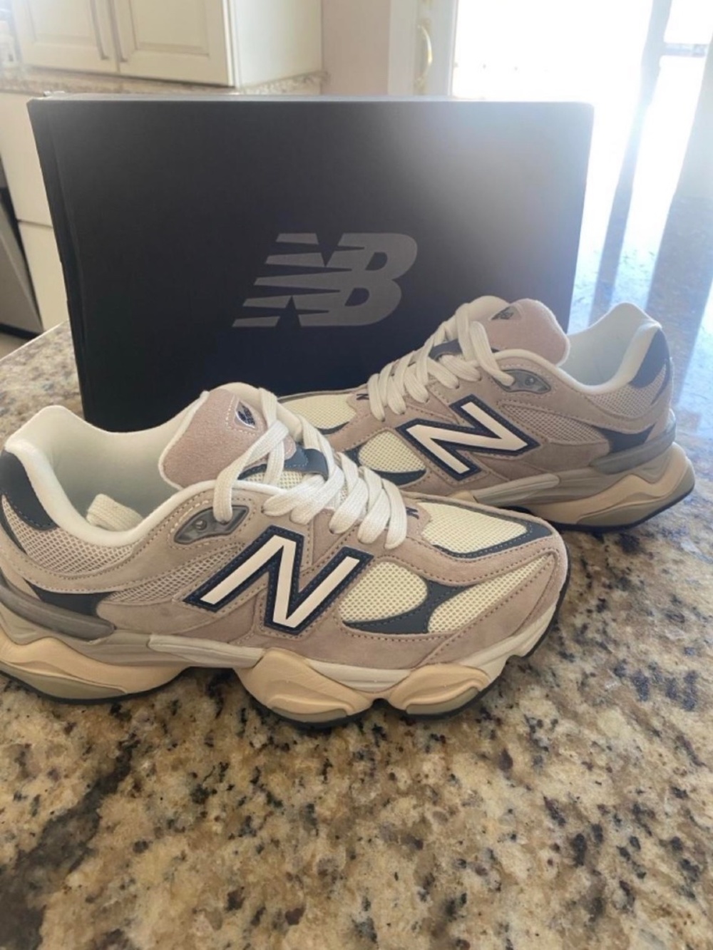 New balance 9060